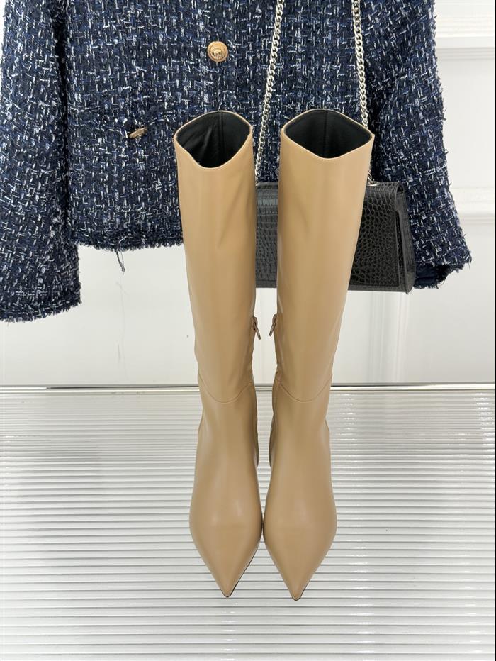 20251128174315947 470